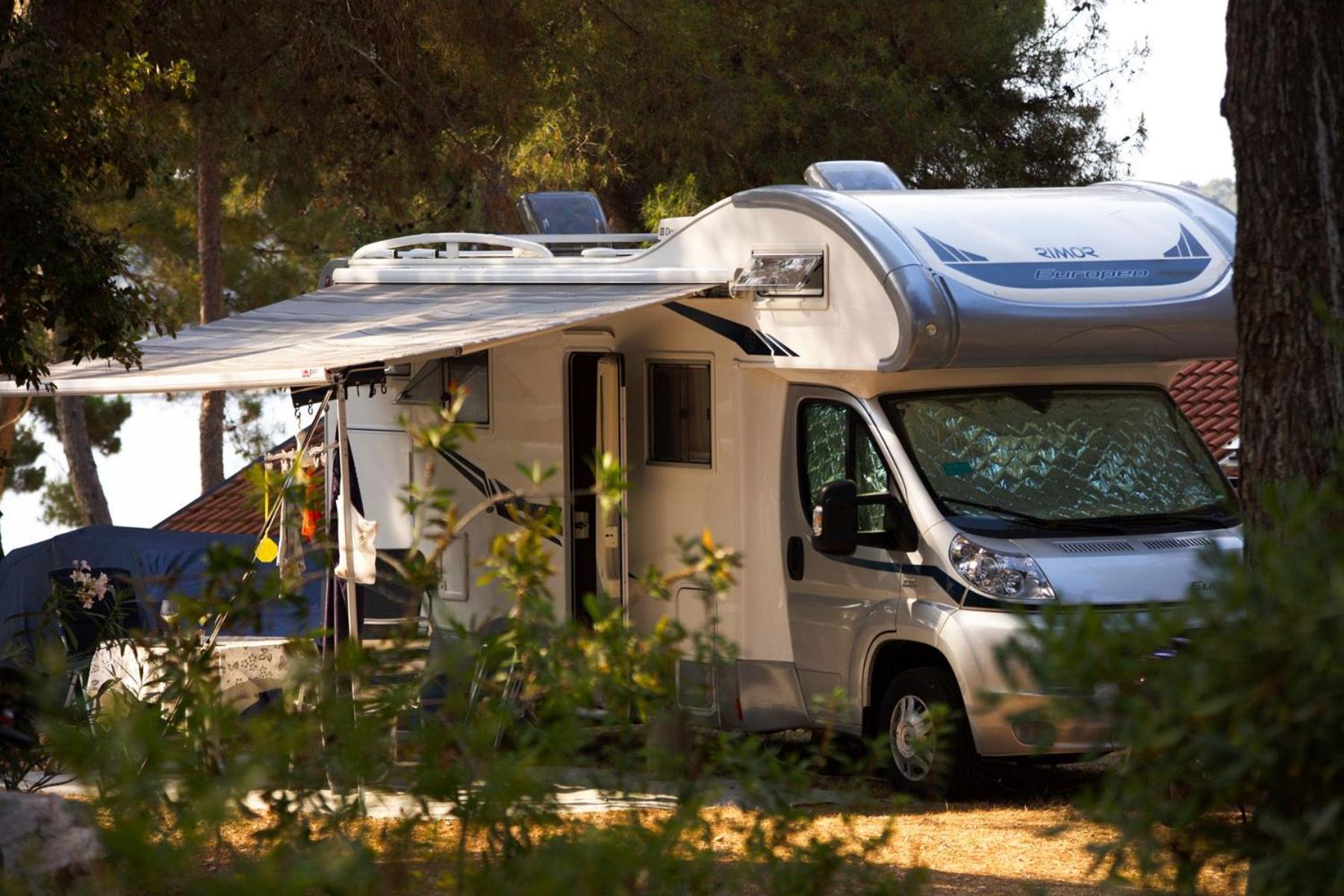 Camping Village Poljana マリ・ロシニュ エクステリア 写真