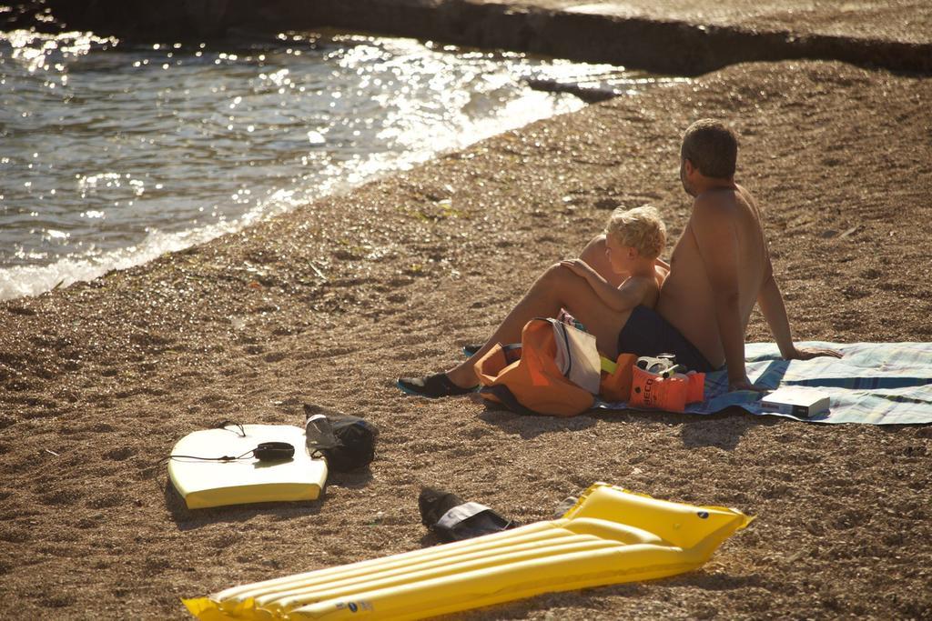 Camping Village Poljana マリ・ロシニュ エクステリア 写真